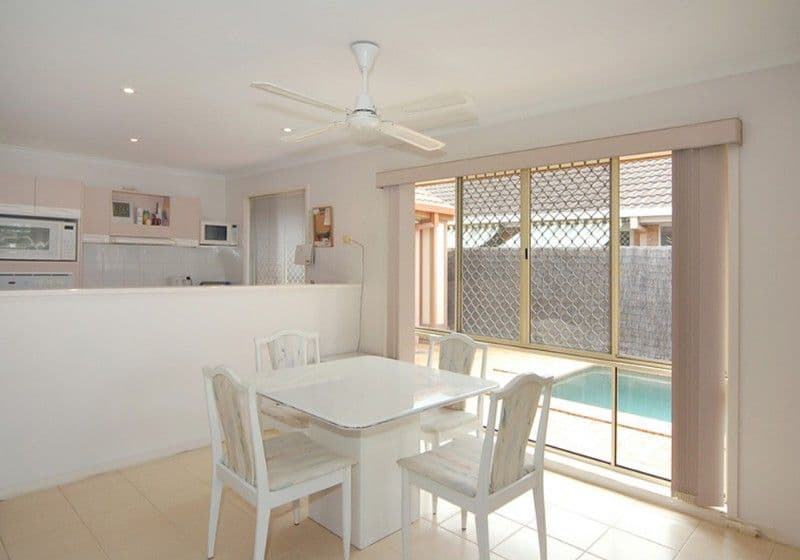 19 waterdown Drive, ELANORA QLD 4221, Elanora - Thumbnail 5