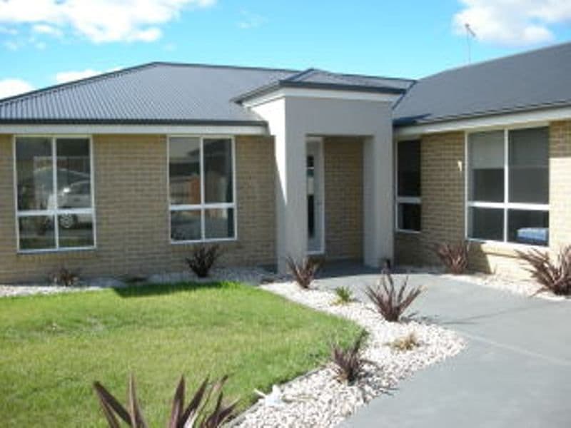 11 Pocket Place, NEWNHAM TAS 7248, Newnham - Image 1