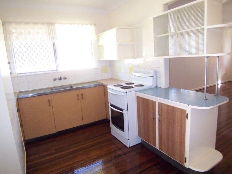 328 Newnham Road, UPPER MOUNT GRAVATT QLD 4122, Upper Mount Gravatt - Thumbnail 3