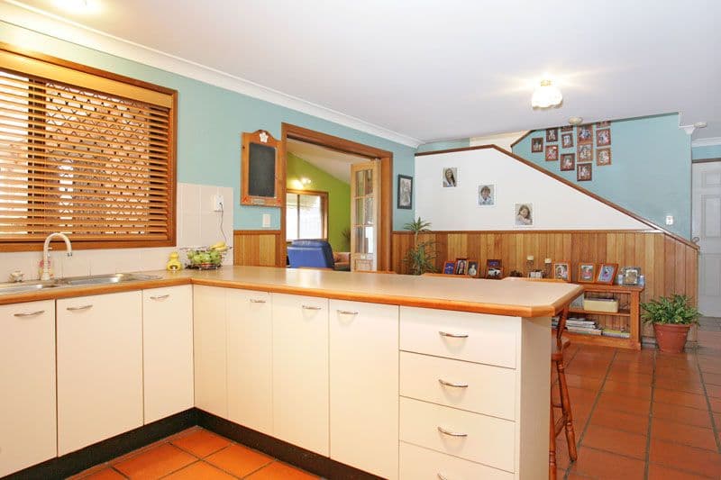 19 Dunning Avenue, BATEAU BAY NSW 2261, Bateau Bay - Thumbnail 2