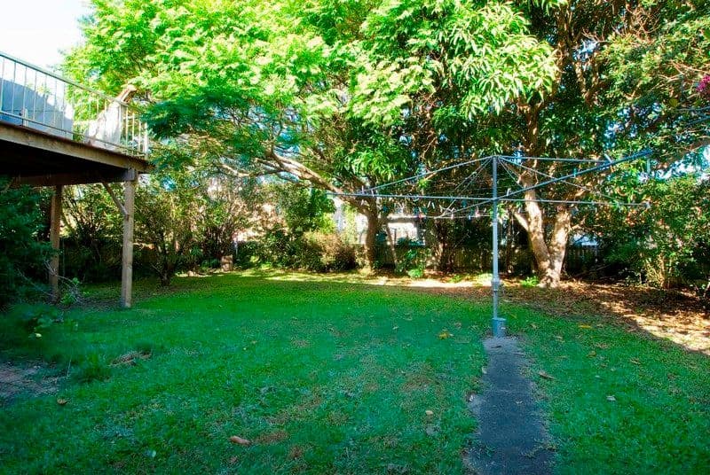 20 Bullimah Avenue, BURLEIGH HEADS QLD 4220, Burleigh Heads - Thumbnail 4