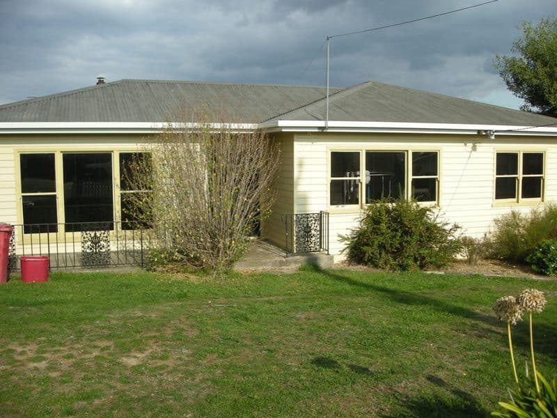 18 Walkers Avenue, NEWNHAM TAS 7248, Newnham - Image 1