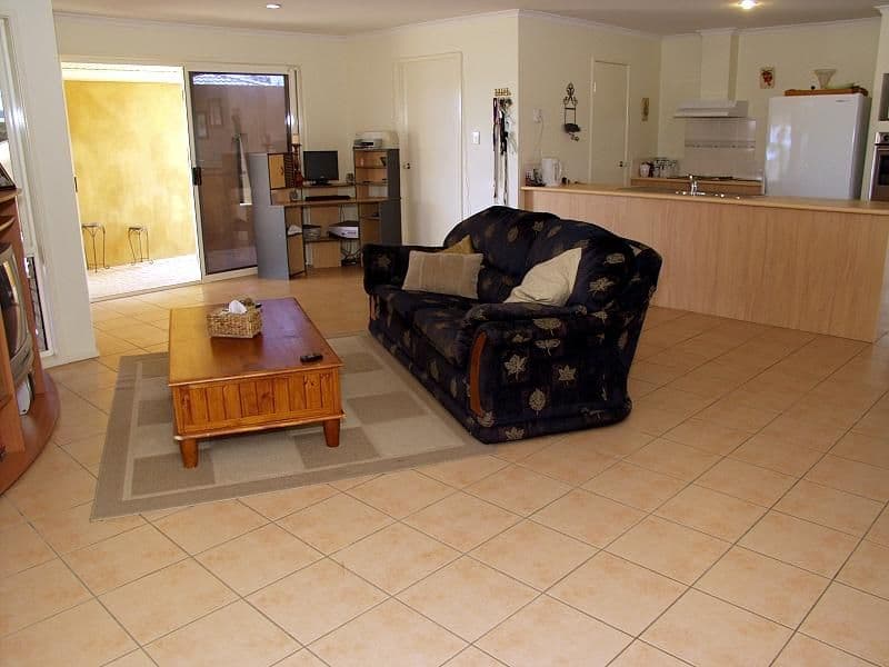 11 Oakview Street, PARKINSON QLD 4115, Parkinson - Thumbnail 3