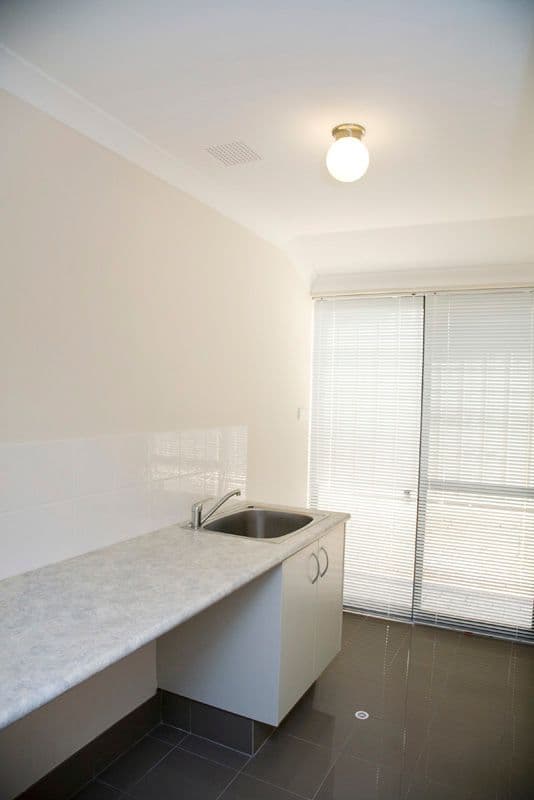 145 Kendall Boulevard, BALDIVIS WA 6171, Baldivis - Thumbnail 5