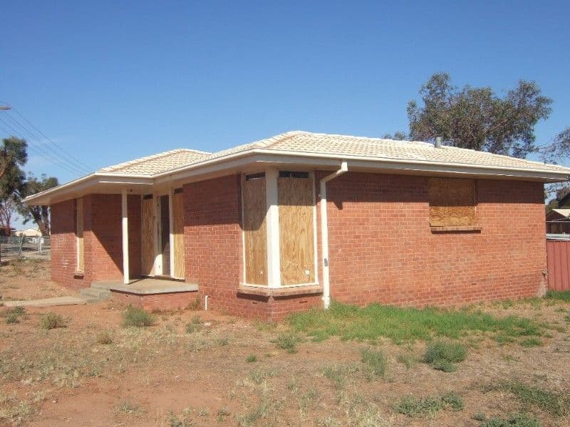 19 Lawton Street, BROKEN HILL NSW 2880, Broken Hill - Thumbnail 6