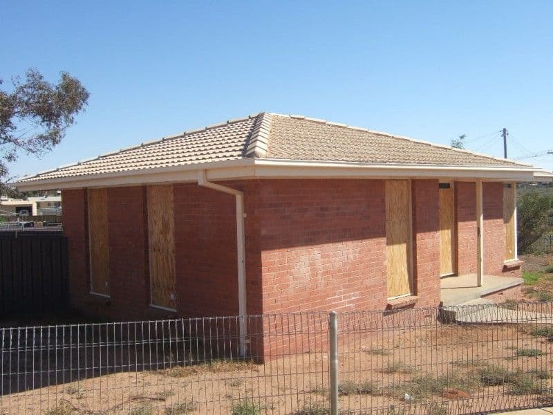 19 Lawton Street, BROKEN HILL NSW 2880, Broken Hill - Thumbnail 7