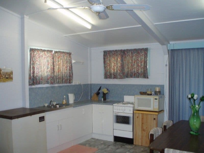 STANWELL QLD 4702, Stanwell - Thumbnail 3