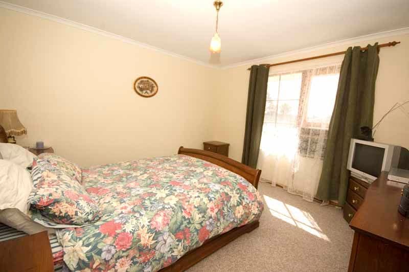 33 Daveys Road, FLAGSTAFF HILL SA 5159, Flagstaff Hill - Thumbnail 5