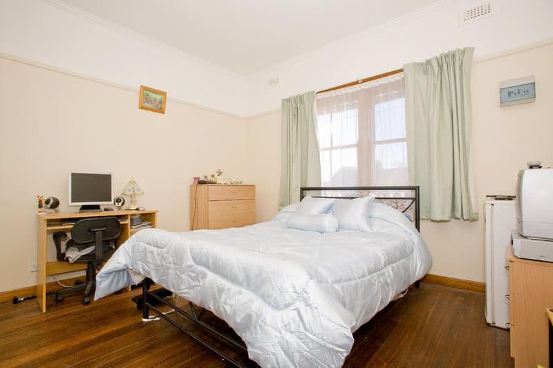 11 Pattison Avenue, NORTH GEELONG VIC 3215, North Geelong - Thumbnail 3