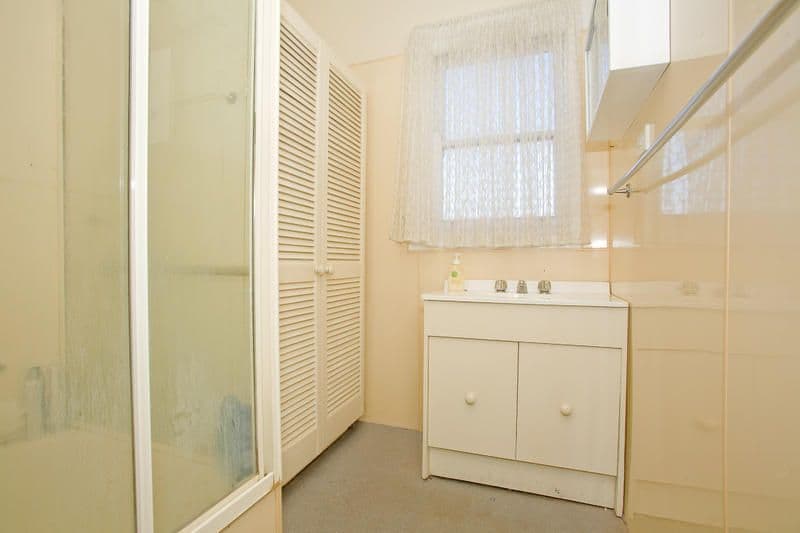 11 Pattison Avenue, NORTH GEELONG VIC 3215, North Geelong - Thumbnail 4