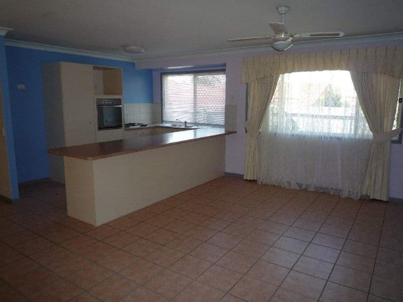 33 Carner Court, PARKWOOD QLD 4214, Parkwood - Thumbnail 2