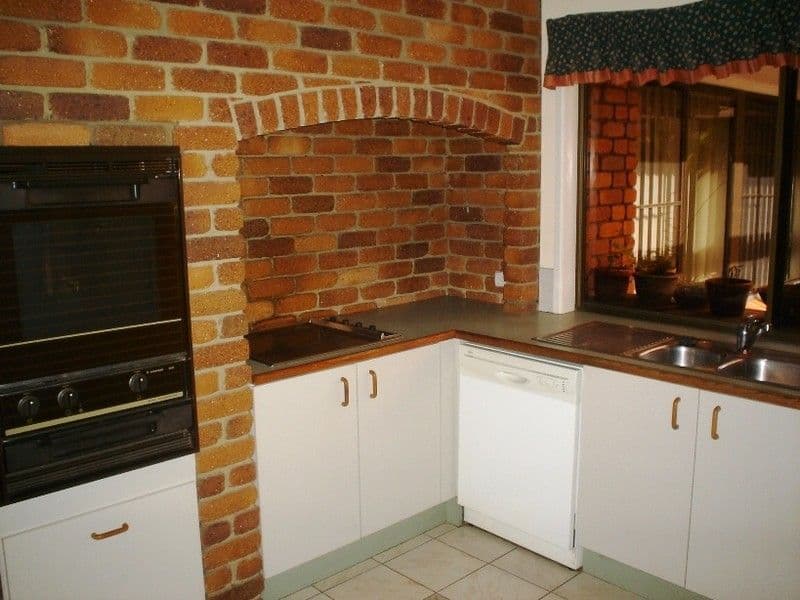 7 Tanager Street, ALBANY CREEK QLD 4035, Albany Creek - Thumbnail 2