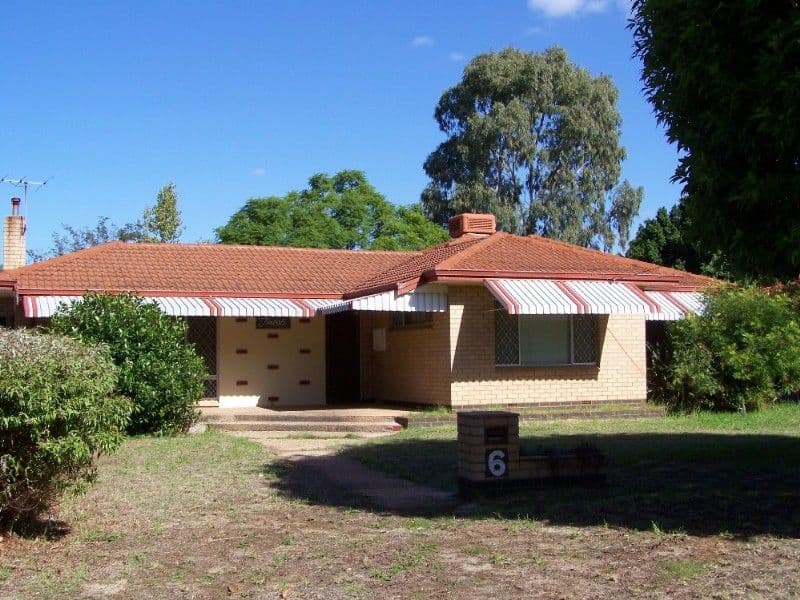 6 Probert Road, THORNLIE WA 6108, Thornlie - Image 1