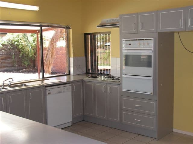 48 Cromwell Drive, ALICE SPRINGS NT 0870, Alice Springs - Thumbnail 3