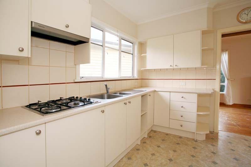 39 Indra Road, BLACKBURN SOUTH VIC 3130, Blackburn South - Thumbnail 4