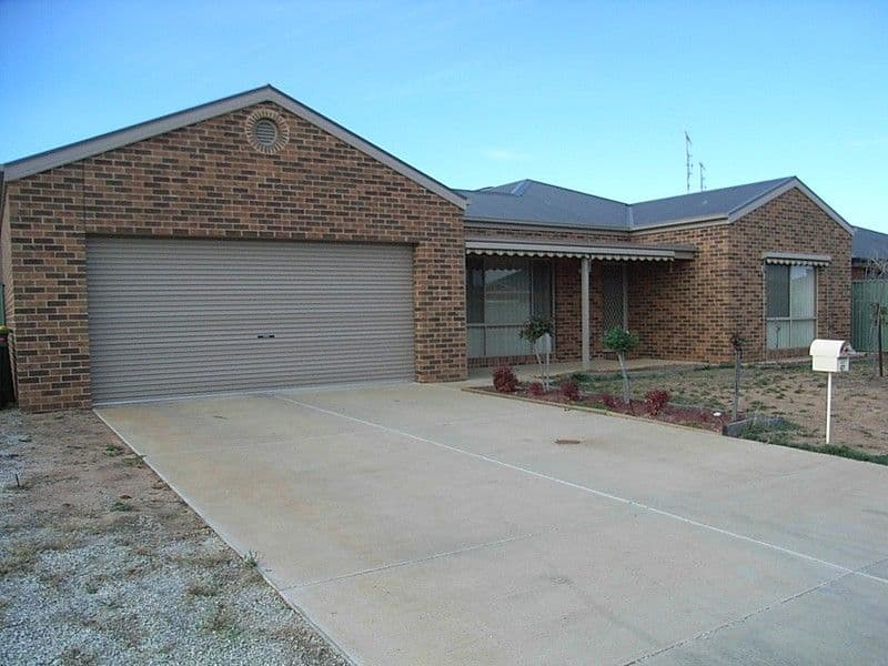 47 Woodlands Circ, ECHUCA VIC 3564, Echuca - Image 1