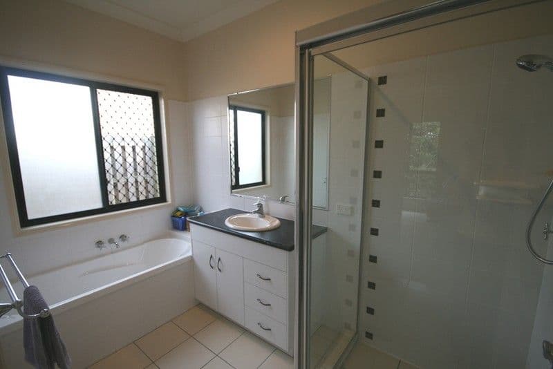 9 Entry Drive, MERRIMAC QLD 4226, Merrimac - Thumbnail 5