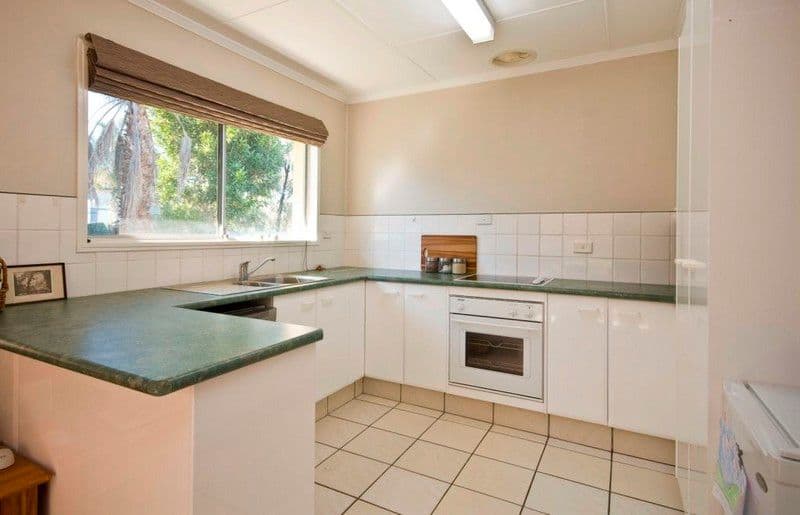 1 Coral Gables Key, BROADBEACH WATERS QLD 4218, Broadbeach Waters - Thumbnail 2