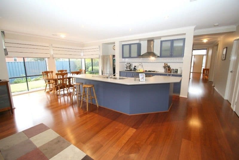 25 Killarney Ridge, GREENSBOROUGH VIC 3088, Greensborough - Thumbnail 2