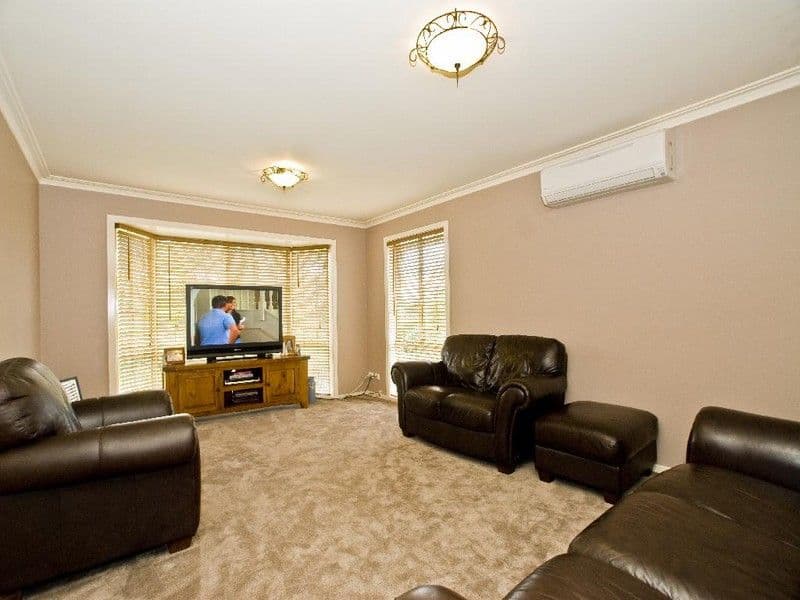 114 FERNHILL Road, MOUNT EVELYN VIC 3796, Mount Evelyn - Thumbnail 2