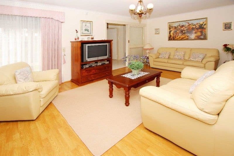 27 Oxley Avenue, BUNDOORA VIC 3083, Bundoora - Thumbnail 3