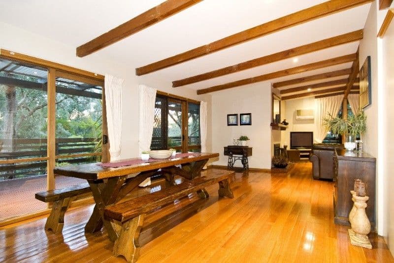 31 Hillcrest Road, ELTHAM VIC 3095, Eltham - Thumbnail 2