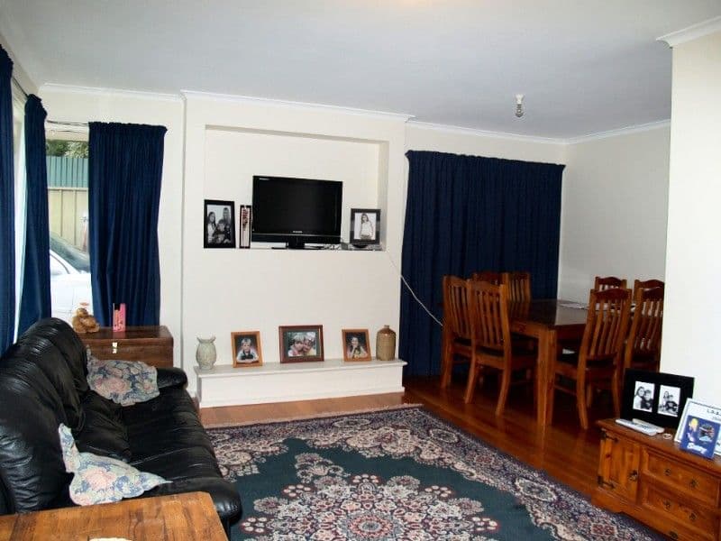 5 Uralla Court, MOOROOLBARK VIC 3138, Mooroolbark - Thumbnail 2
