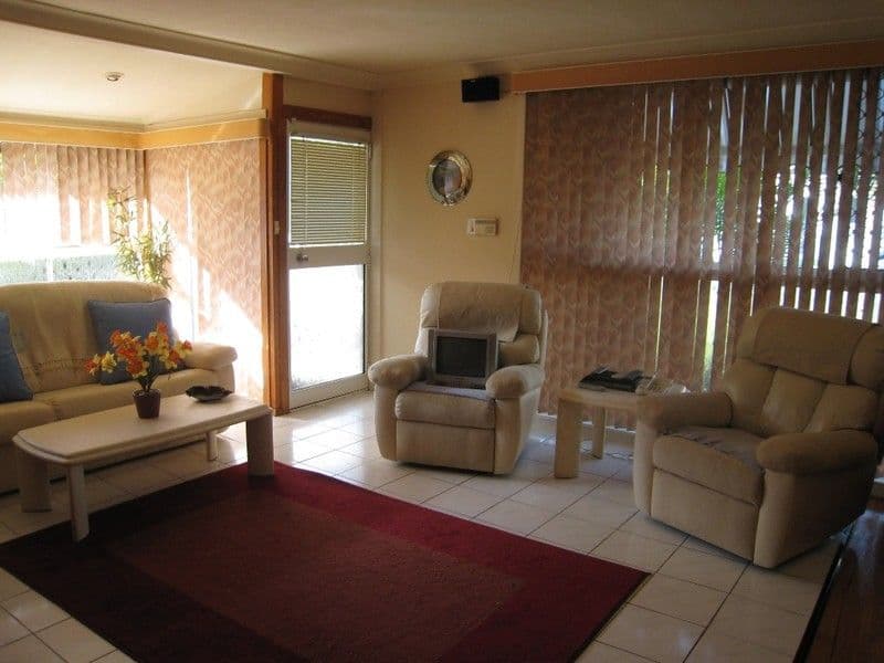 7  Lakeland Key, BROADBEACH WATERS QLD 4218, Broadbeach Waters - Thumbnail 4