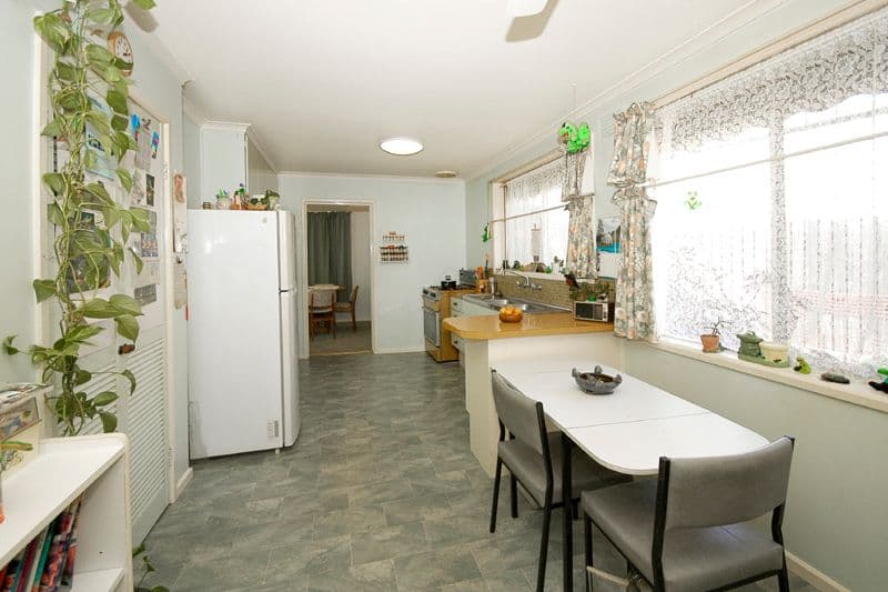 273 Carrick Drive, GLADSTONE PARK VIC 3043, Gladstone Park - Thumbnail 2