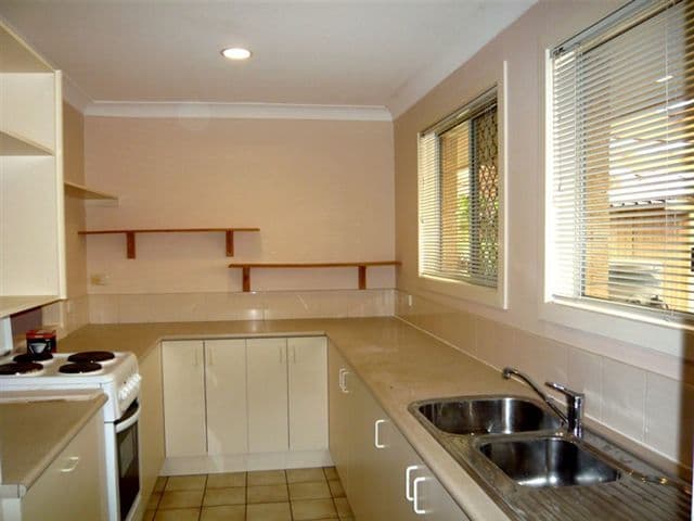 10 Tyalla Drive, ASHMORE QLD 4214, Ashmore - Thumbnail 5