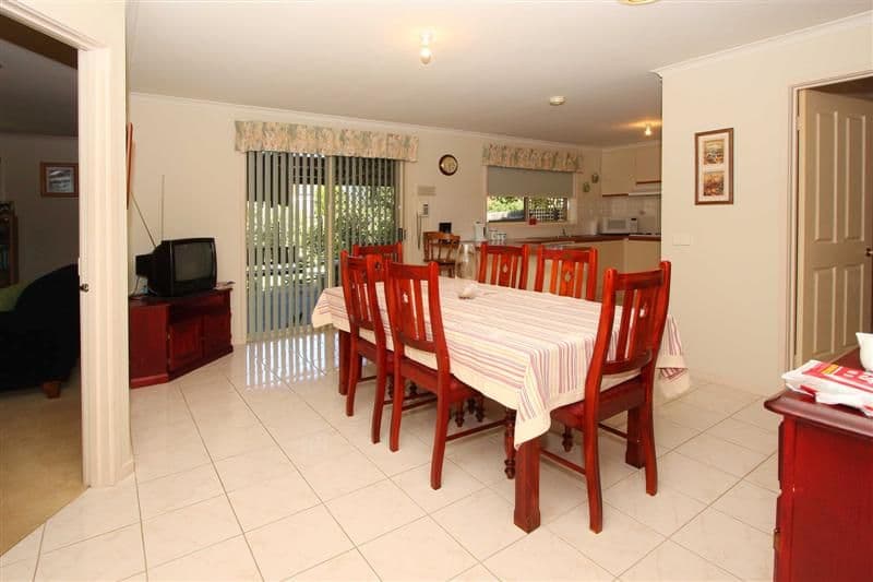 27 Longhurst Crescent, HILLSIDE VIC 3037, Hillside - Thumbnail 3