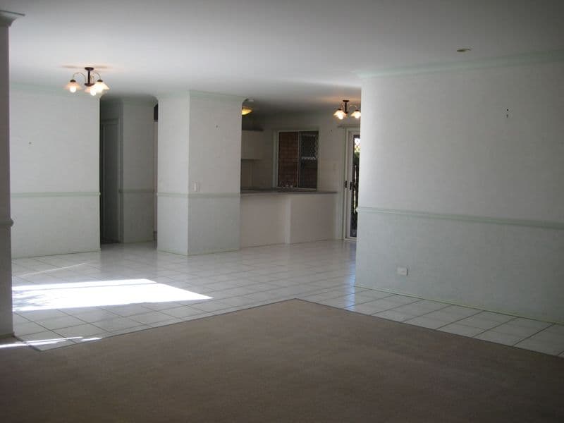 1 Bowden Court, CALAMVALE QLD 4116, Calamvale - Thumbnail 5
