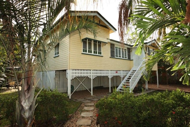 17 Derby Street, PIMLICO QLD 4812, Pimlico - Image 1