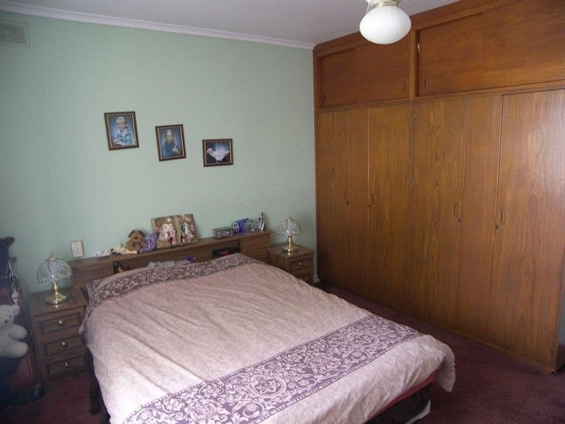 10 Penner Crescent, PARA HILLS SA 5096, Para Hills - Thumbnail 2
