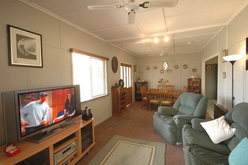 304 Bridge Street, NEWTOWN QLD 4350, Newtown - Thumbnail 2