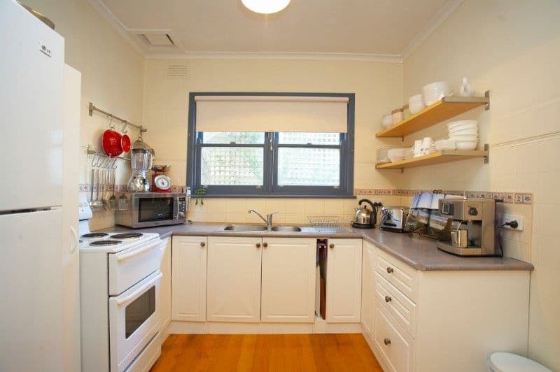 56 John Street, ELTHAM VIC 3095, Eltham - Thumbnail 3