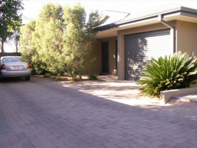 8 Clough Place, ALICE SPRINGS NT 0870, Alice Springs - Image 1