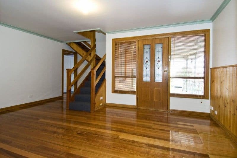 11  Regis Court, WATSONIA VIC 3087, Watsonia - Thumbnail 3