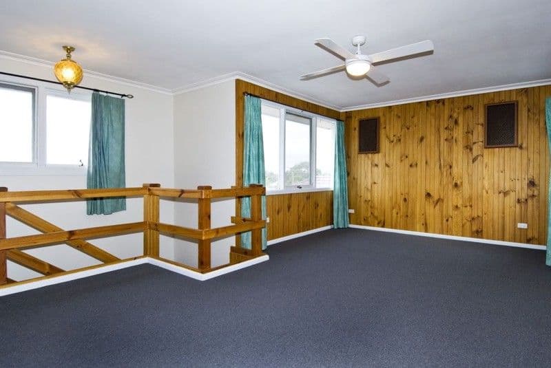 11  Regis Court, WATSONIA VIC 3087, Watsonia - Thumbnail 4