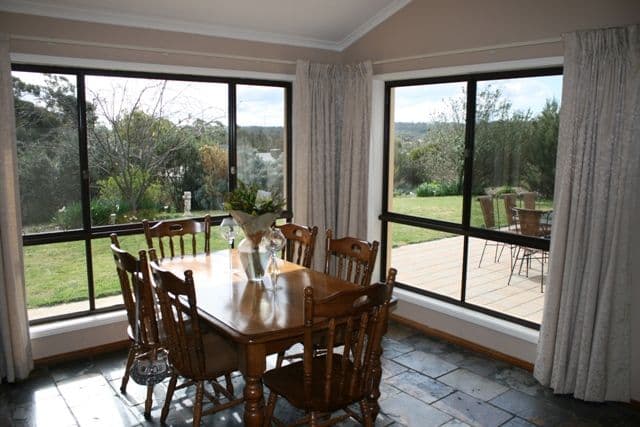 60 Neagles Rock Road, CLARE SA 5453, Clare - Thumbnail 2