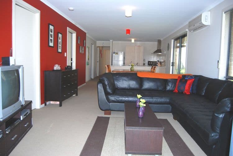 28 Antonio Street, HUNTFIELD HEIGHTS SA 5163, Huntfield Heights - Thumbnail 2