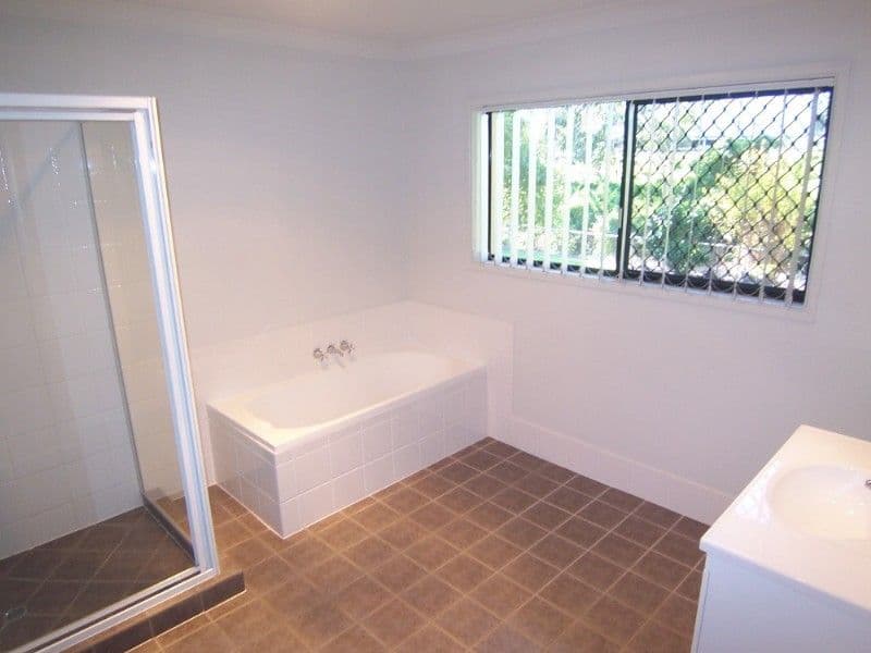 20 Rosewall Street, UPPER MOUNT GRAVATT QLD 4122, Upper Mount Gravatt - Thumbnail 3