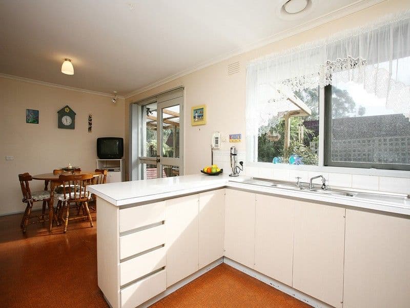 9 Young Street, BEACONSFIELD UPPER VIC 3808, Beaconsfield Upper - Thumbnail 8