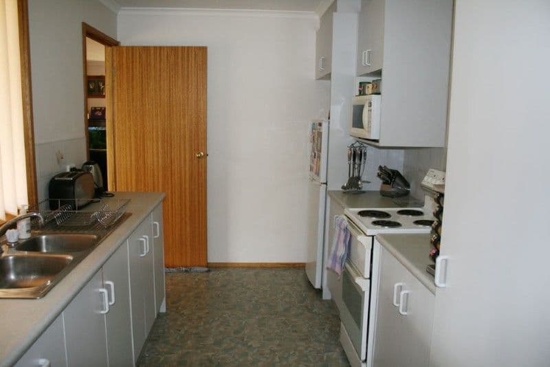 49 Grand Junction Road, YASS NSW 2582, Yass - Thumbnail 2