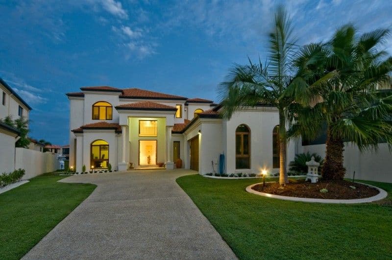 37 The Sovereign Mile, PARADISE POINT QLD 4216, Paradise Point - Thumbnail 2
