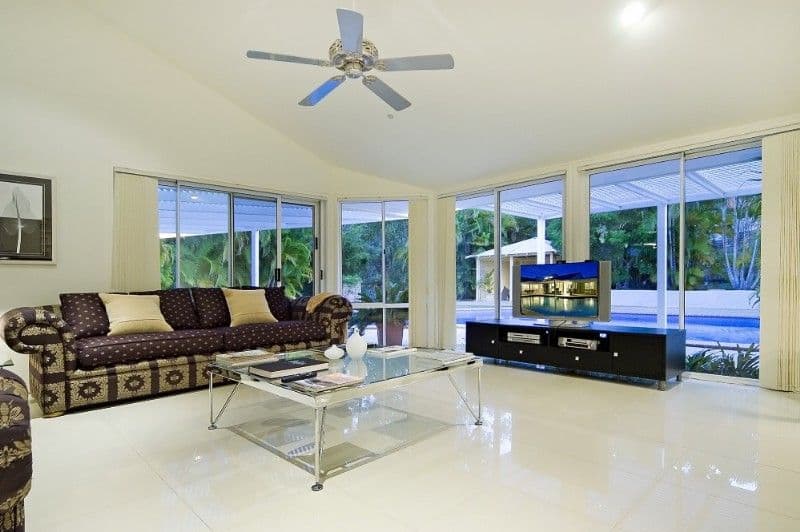 8 White City Drive, OXENFORD QLD 4210, Oxenford - Thumbnail 4