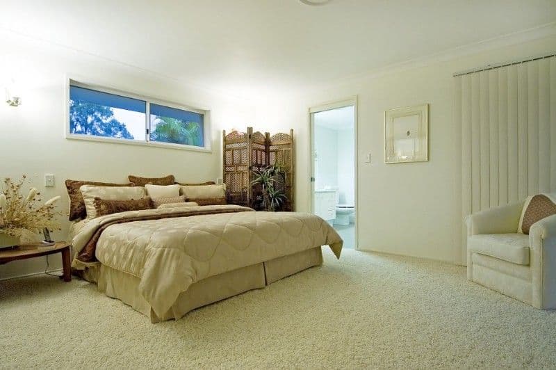 8 White City Drive, OXENFORD QLD 4210, Oxenford - Thumbnail 5