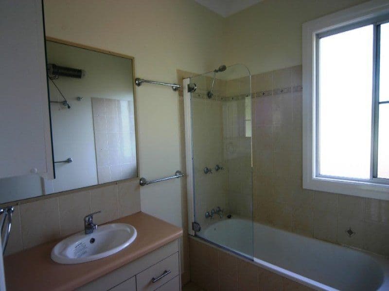83 Edward Street, DALBY QLD 4405, Dalby - Thumbnail 2
