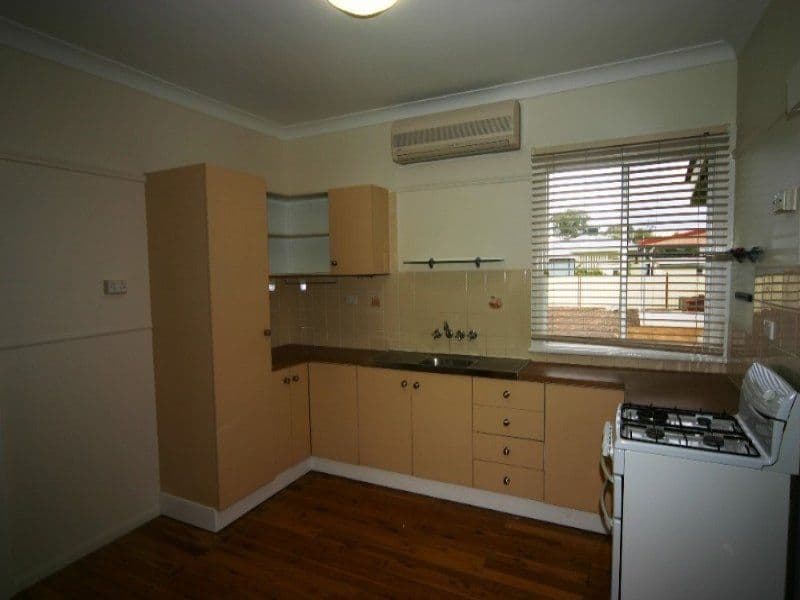83 Edward Street, DALBY QLD 4405, Dalby - Thumbnail 3