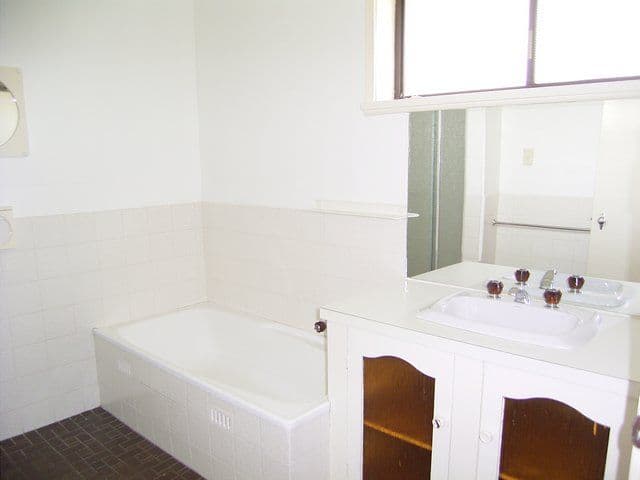 383 Dale Crescent, LAVINGTON NSW 2641, Lavington - Thumbnail 5